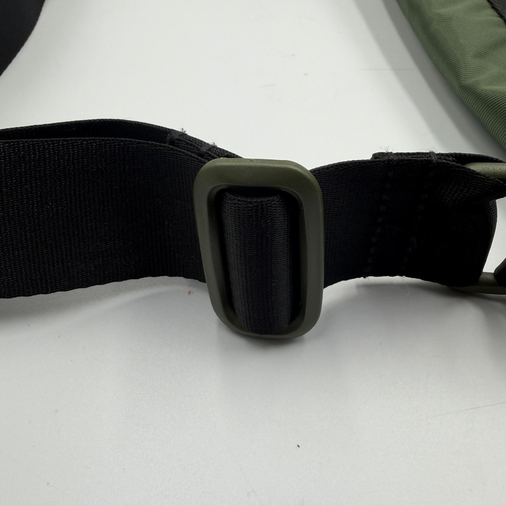 LLBean Boundless Messenger Bag Green Nylon Adjustable Strap crossbody Zip - Picture 7 of 10